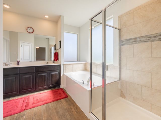 2618 Sunburst Drive, Glenn Heights, TX 75154