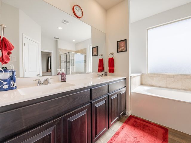 2618 Sunburst Drive, Glenn Heights, TX 75154