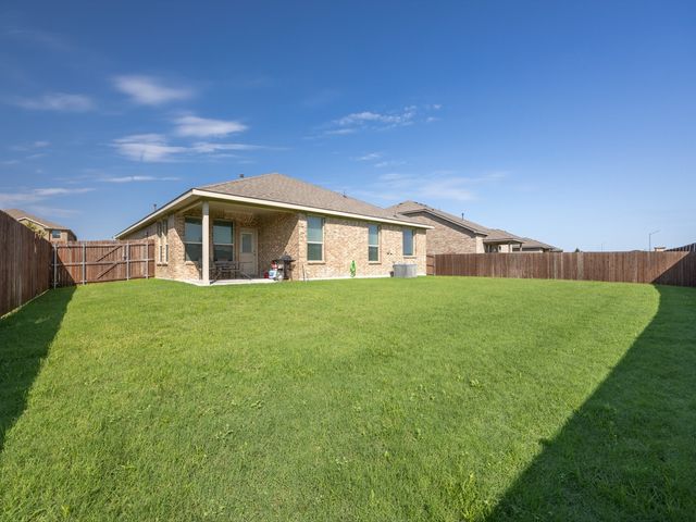 2618 Sunburst Drive, Glenn Heights, TX 75154