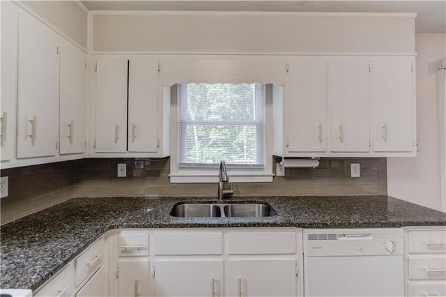 4905 Wade Valley Way, Cumming, GA 30040
