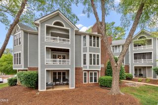 1021 Wirewood Drive 202, Raleigh, NC 27605