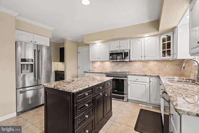 2205 WYNNWOOD CT, Enola, PA 17025