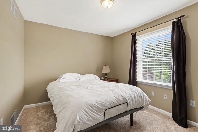 2205 WYNNWOOD CT, Enola, PA 17025