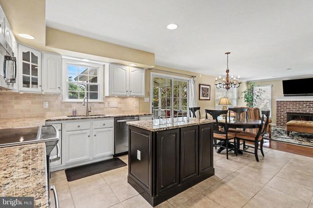 2205 WYNNWOOD CT, Enola, PA 17025