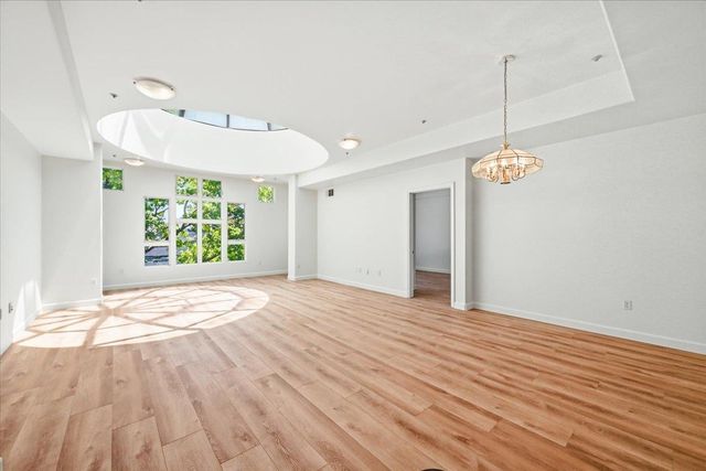 200 Sheridan Avenue 408, Palo Alto, CA 94306