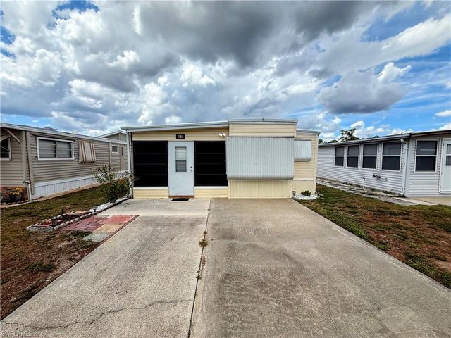 15 Fountain View BLVD, North Fort Myers, FL 33903