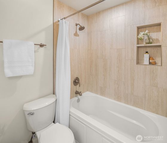 17536 NE 156th Street, Woodinville, WA 98072