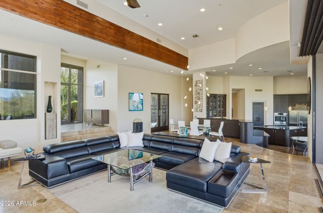 10664 E MONUMENT Drive, Scottsdale, AZ 85262