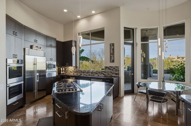 10664 E MONUMENT Drive, Scottsdale, AZ 85262