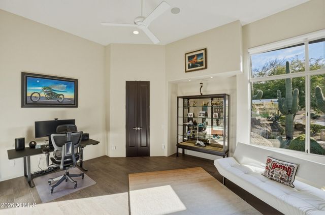 10664 E MONUMENT Drive, Scottsdale, AZ 85262