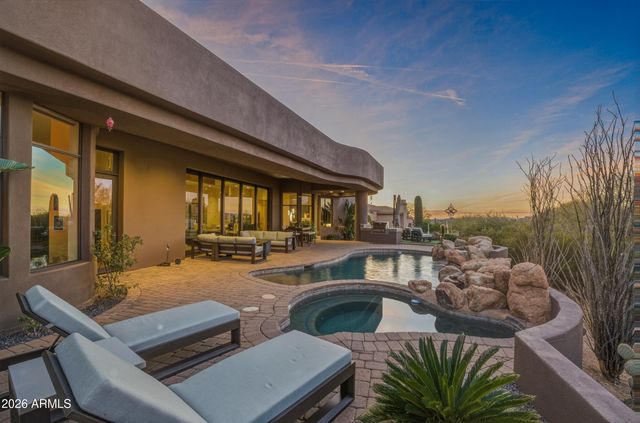 10664 E MONUMENT Drive, Scottsdale, AZ 85262