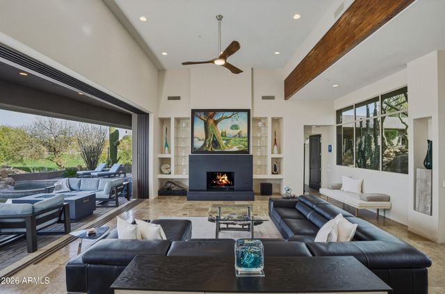 10664 E MONUMENT Drive, Scottsdale, AZ 85262