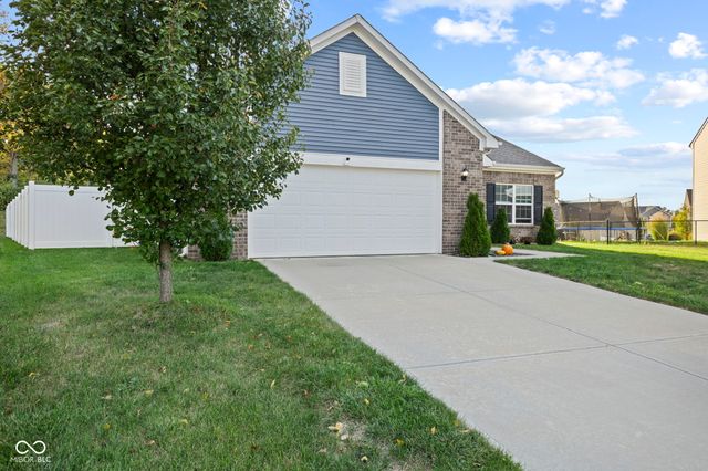 7446 Beal Circle, Indianapolis, IN 46217