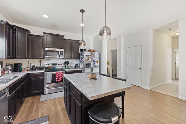 7446 Beal Circle, Indianapolis, IN 46217