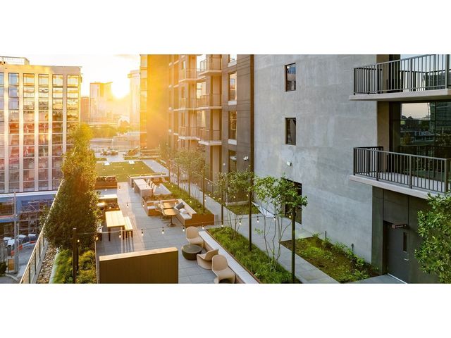 1212 Demonbreun St Apt 2214, Nashville, TN 37203