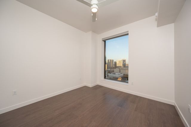 1212 Demonbreun St Apt 2214, Nashville, TN 37203