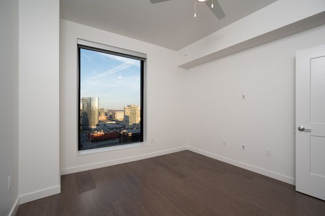 1212 Demonbreun St Apt 2214, Nashville, TN 37203
