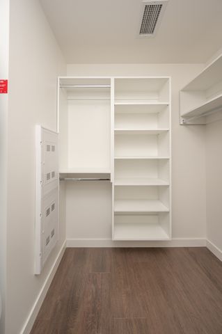 1212 Demonbreun St Apt 2214, Nashville, TN 37203