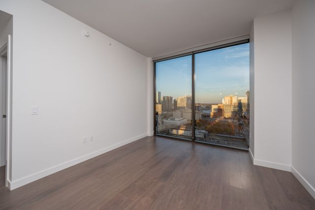 1212 Demonbreun St Apt 2214, Nashville, TN 37203