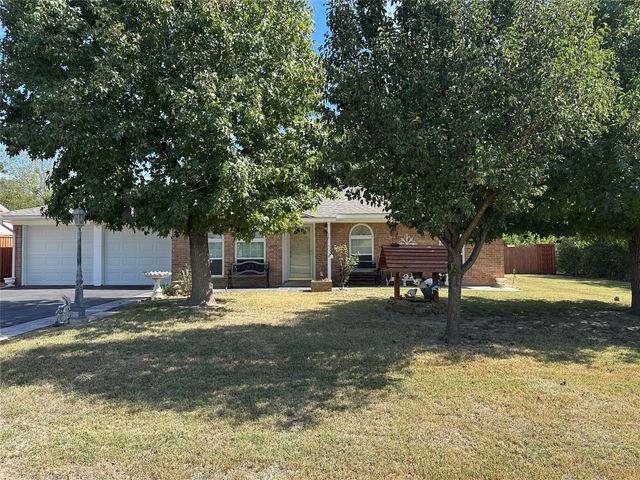 719 Gail Drive, Weatherford, TX 76085