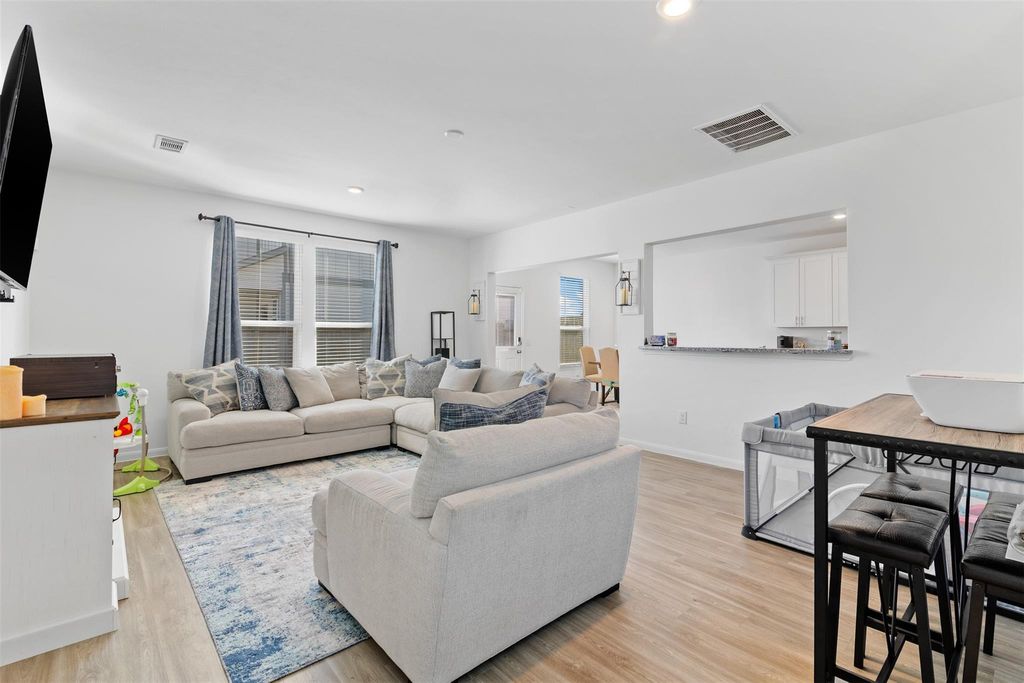 19326 Sandy Woods Drive, Tomball, TX 77375