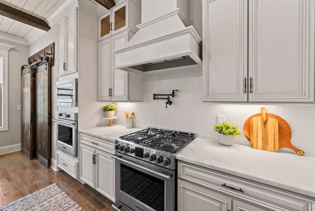 2050 Autumn Ridge Way, Spring Hill, TN 37174