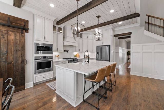 2050 Autumn Ridge Way, Spring Hill, TN 37174