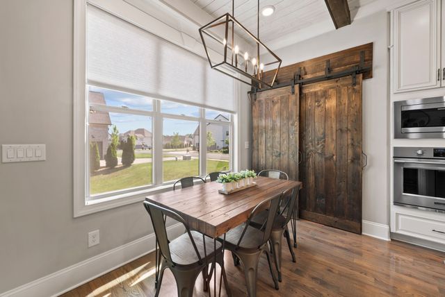 2050 Autumn Ridge Way, Spring Hill, TN 37174