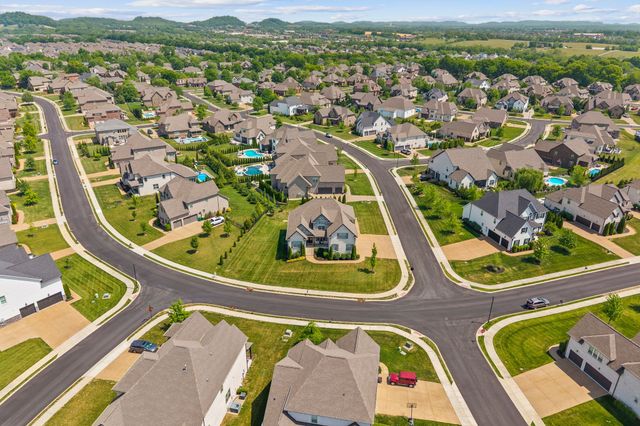 2050 Autumn Ridge Way, Spring Hill, TN 37174