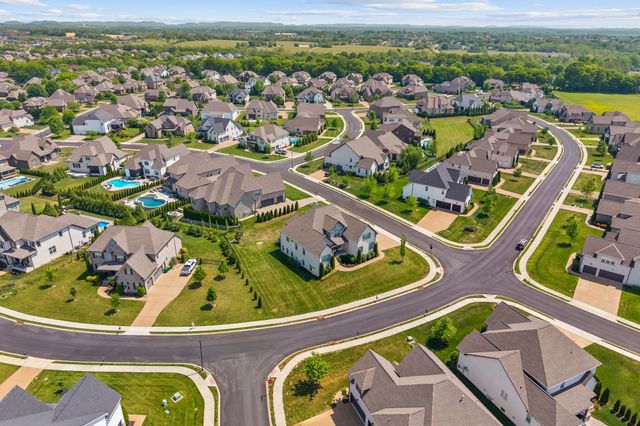 2050 Autumn Ridge Way, Spring Hill, TN 37174