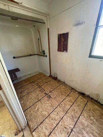 417 Belt Road, Easley, SC 29640