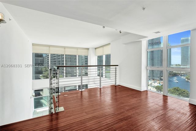 41 SE 5th St 1016, Miami, FL 33131