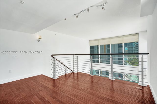 41 SE 5th St 1016, Miami, FL 33131