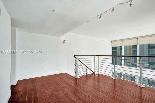 41 SE 5th St 1016, Miami, FL 33131
