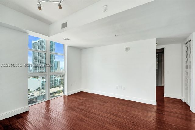 41 SE 5th St 1016, Miami, FL 33131