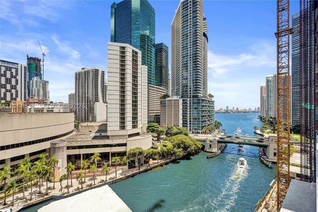 41 SE 5th St 1016, Miami, FL 33131