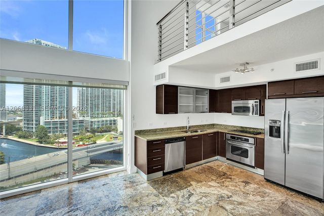 41 SE 5th St 1016, Miami, FL 33131