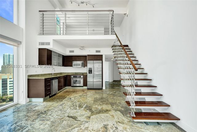 41 SE 5th St 1016, Miami, FL 33131