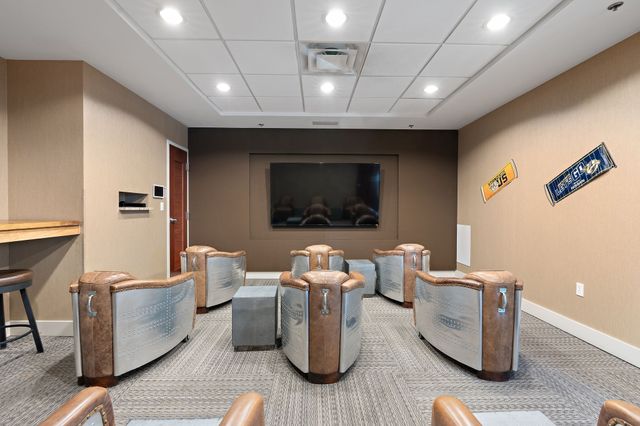 301 Demonbreun St Unit 602, Nashville, TN 37201