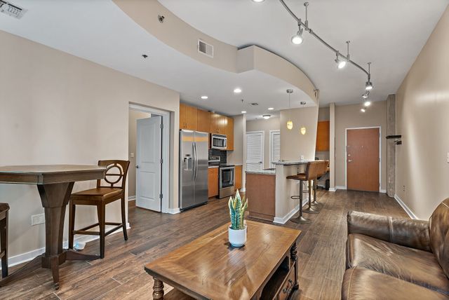 301 Demonbreun St Unit 602, Nashville, TN 37201