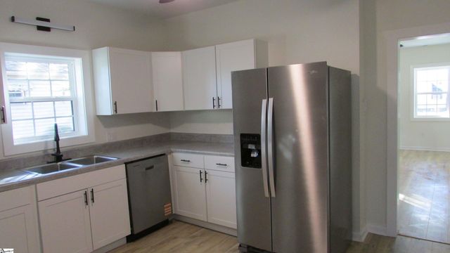 106 Florence Street, Clinton, SC 29325