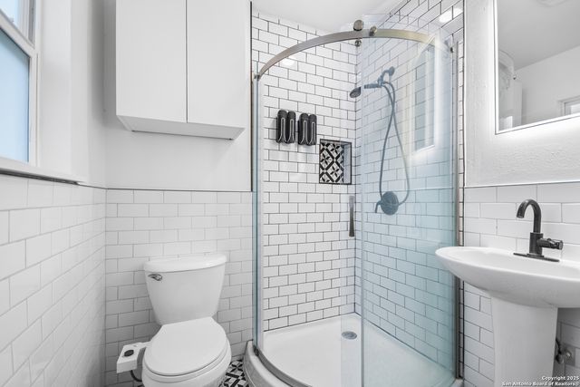 230 Dresden, San Antonio, TX 78213