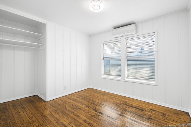 230 Dresden, San Antonio, TX 78213