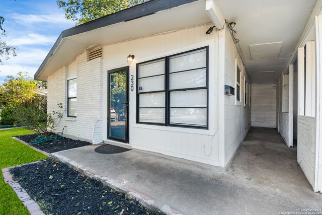 230 Dresden, San Antonio, TX 78213