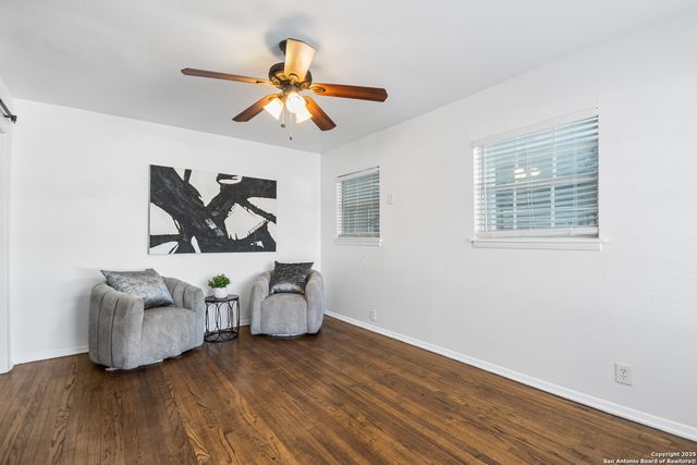 230 Dresden, San Antonio, TX 78213