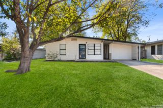 230 Dresden, San Antonio, TX 78213