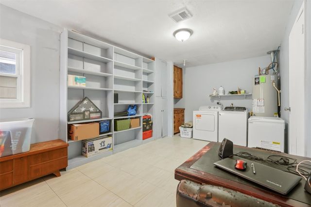 9522 Hammerly Boulevard, Houston, TX 77080