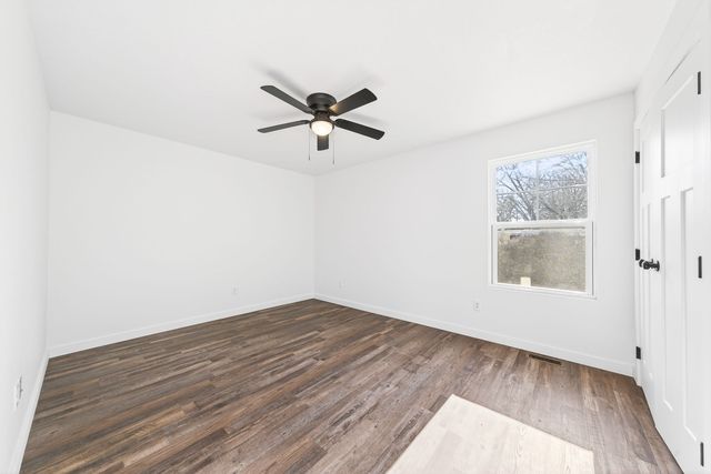 175 Sky View Meadow Dr, Crossville, TN 38555