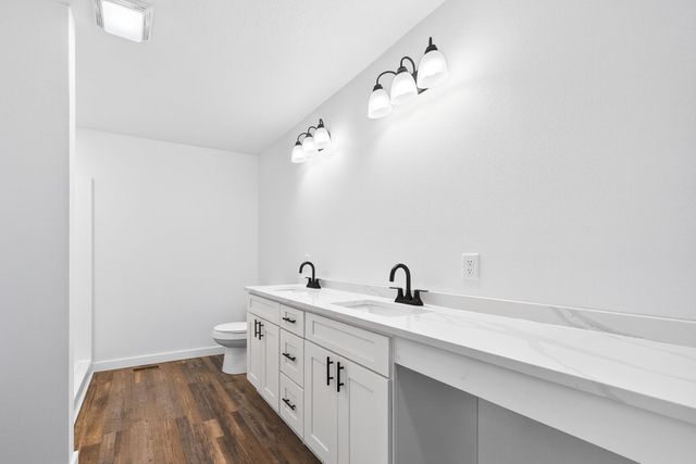 175 Sky View Meadow Dr, Crossville, TN 38555