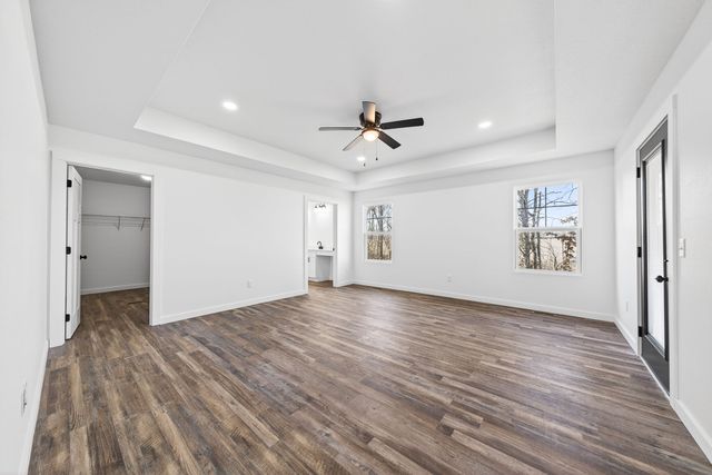 175 Sky View Meadow Dr, Crossville, TN 38555